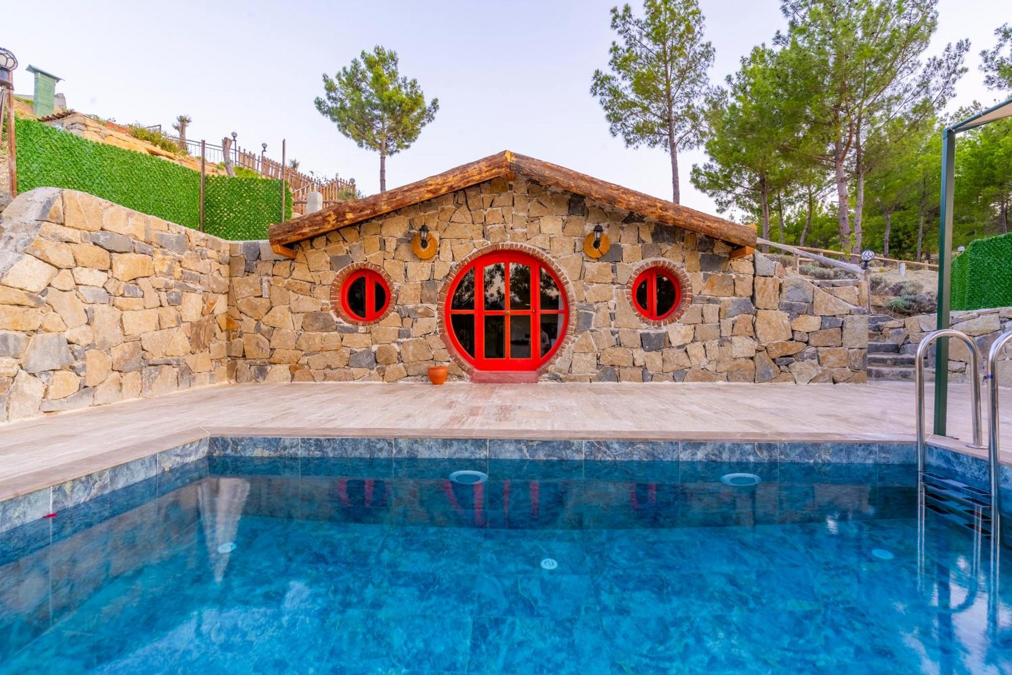 אנטליה Maison Green Hill Hobbit Villas & Boutique Hotel מראה חיצוני תמונה